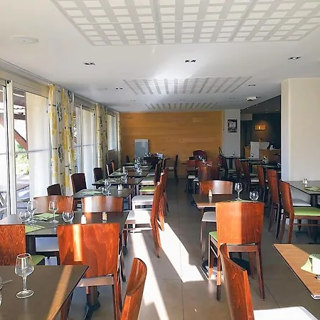 Logis Hôtel-restaurant Les Loges Hotel 3*