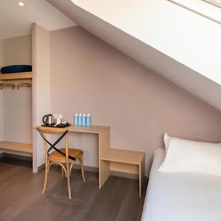 Logis Hôtel-restaurant Les Loges Hotel Chantepie
