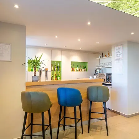 Sure By Western Rennes Hotel 3*