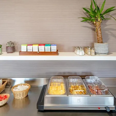 Sure By Western Rennes Hotel