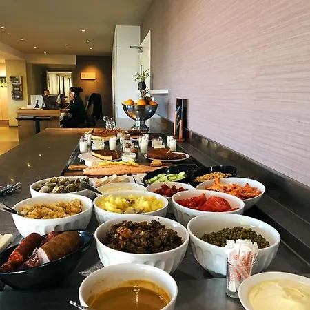 Hotel Sure By Western Rennes 3*